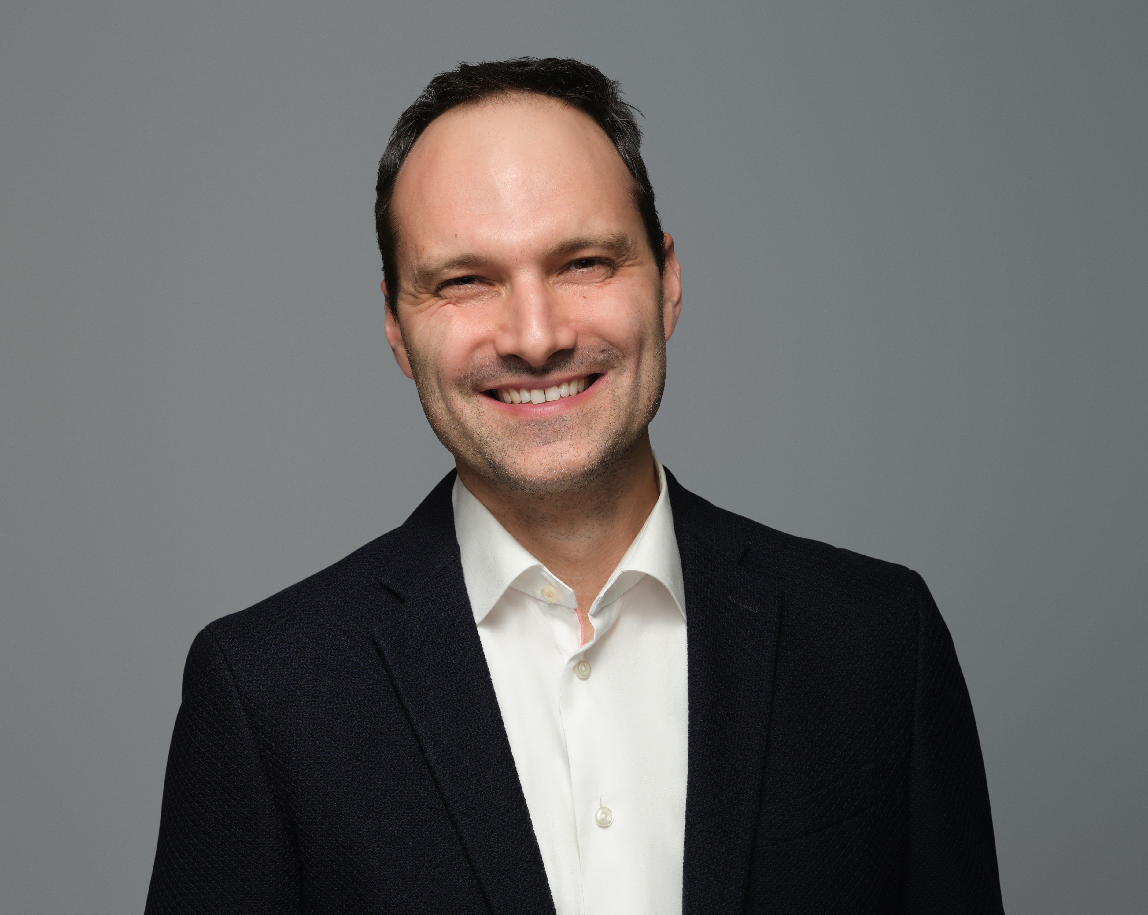 Dr Yuval Fouks portrait
